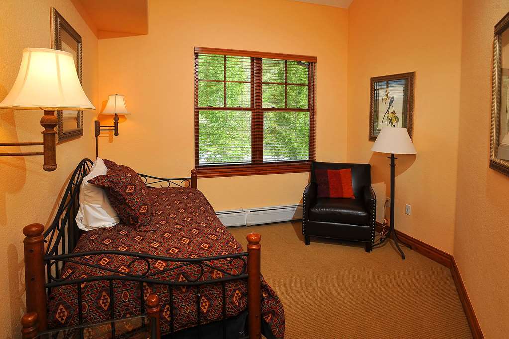 Lodge At Brookside Avon Village Rum bild